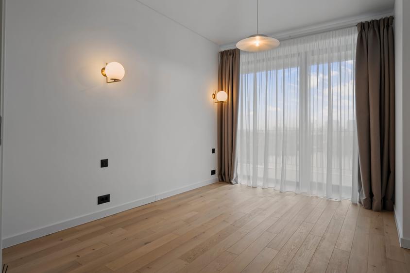 Apartament cu 4 camere | View la lac | One Lake District - 9