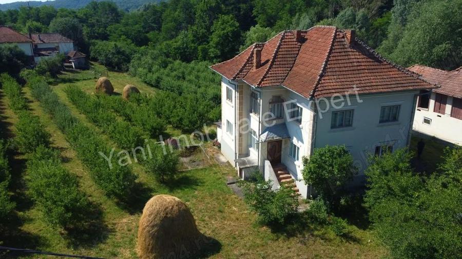 Casa + 6100 mp teren de vanzare in comuna Cepari, sat Urluie?ti, jude? Arge?. - 3