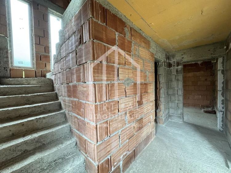 Trei imobile cu teren de 1180mp, 2 casa noi, pivnita,  Sura mare - 8