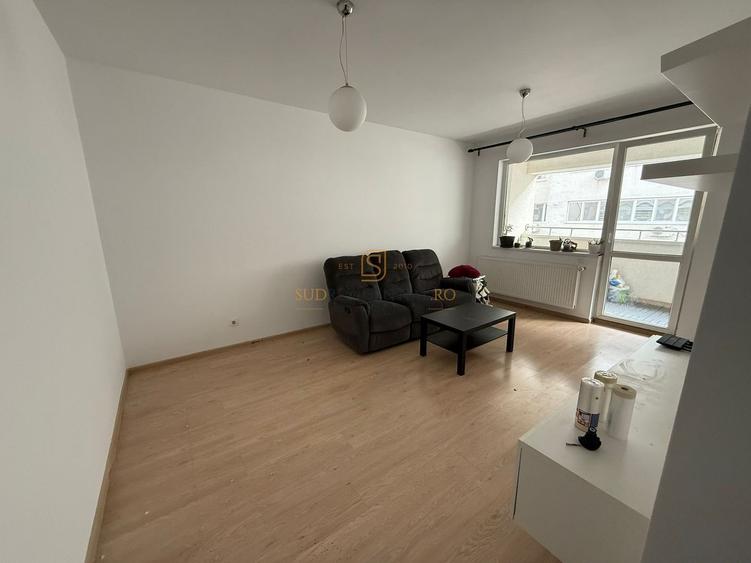 Apartament 2 camere, etaj 2/5, 57 mp, metrou Aparatorii Patriei,Sect 4 - 4