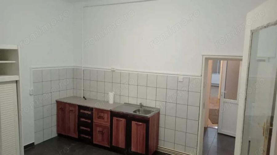 Casa cu 2 camere, suprafata de 70 mp, in zona Grivitei - 11