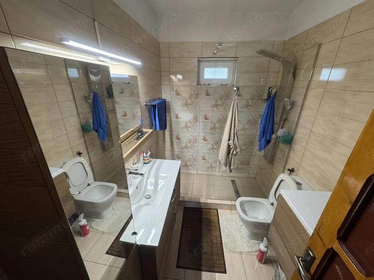 Casa 120 mp + casa 49 mp, teren 640 mp, deschidere 15 ml, Calea Dobrogei Valu - 7