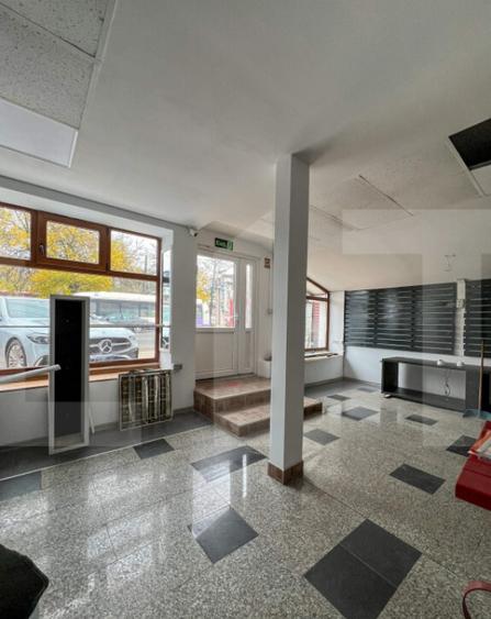 Spa?iu comercial, 38.8 mp, zona Modern - 1