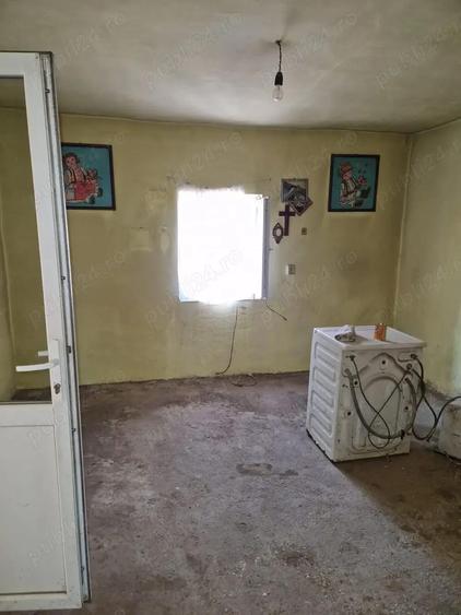 Casa de vanzare Dezesti - 1