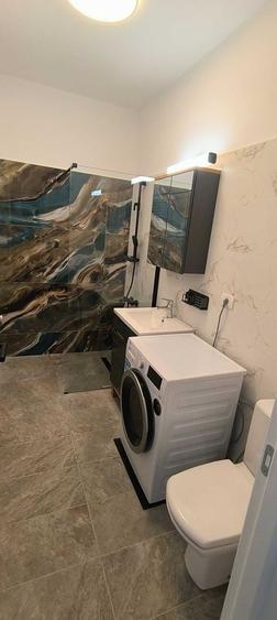 Închiriez garsonieră modernă, Decebal, bloc nou, centrală proprie - 8