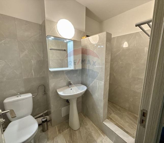 Apartament 3 camere de închiriat decomandat–central, Piața Cipariu - 6