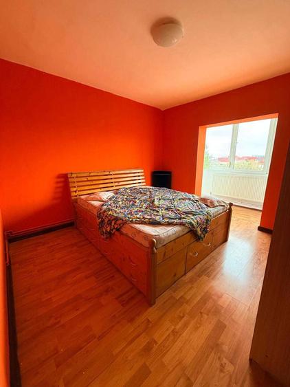 Apartament cu 4 camere, decomandat, de inchiriat in Zona Soarelui - 4