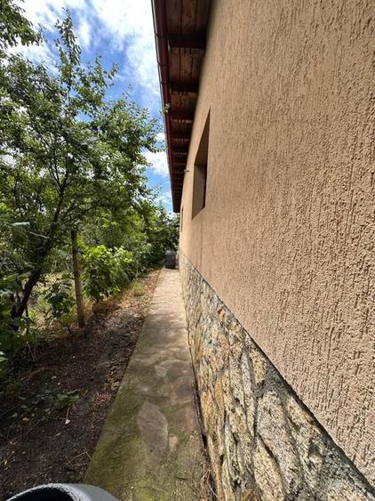 Vand casa si teren situate in sat Clondiru de Sus, com Pietroasele, jud Buzau - 2
