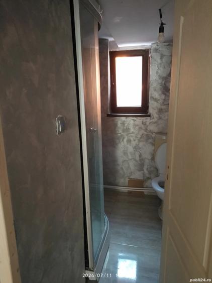 Inchiriez o camera pentru un barbat - 2