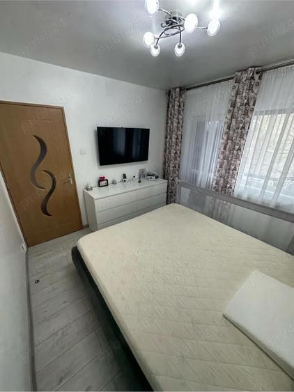 Apartament zona calea Lipovei 3 camere .Proprietar - 9
