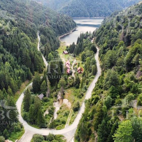 Teren cu constructii cu deschidere la lacul Dragan - 1