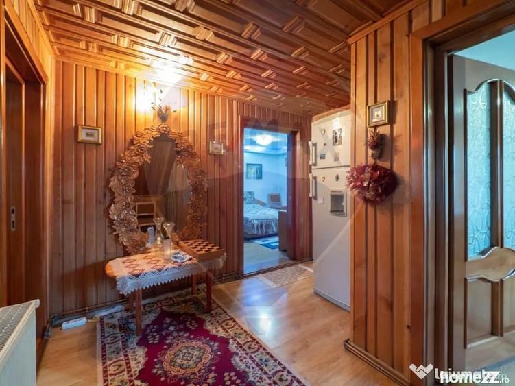 Casă cu 5 camere cu Teren 735 Mp în Sucevița
