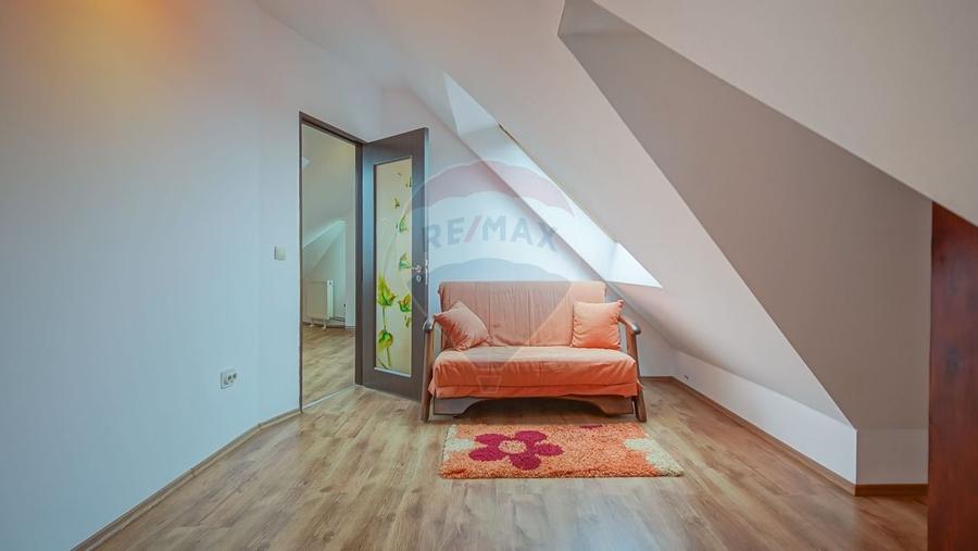 Apartament 3 camere pe două niveluri, cu parcare, Cartierul Toamnei - 19