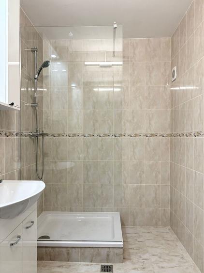 APARTAMENT CU 3 CAMERE DECOMANDAT AFLAT LANGA PIATA AMZEI - RETRAS DE LA STRADA - 14