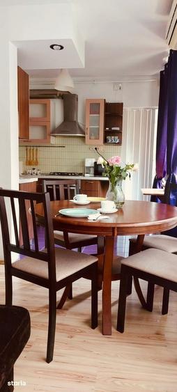 Apartament cu 2 camere semidecomandat în P-ța Muncii
