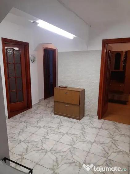 Apartament cu 3 Camere Decomandate Zona Burdujeni-Cuza Voda 1 - 7