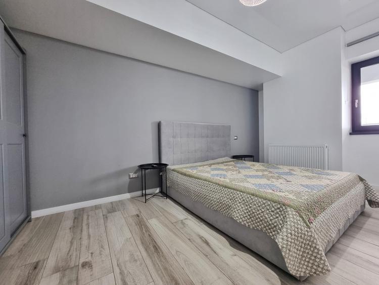 Rezidenta centrala in Mamaia cu vedere frontala catre lac - 8