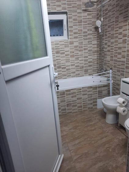 Casa de vanzare in Uileacul de munte la 12 km de Oradea Teren 6800 mp. - 7