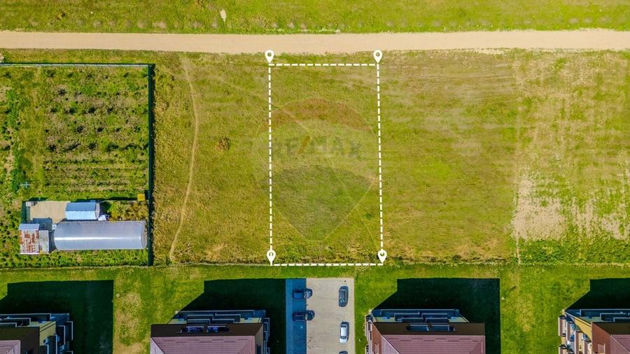 Teren intravilan 1.276 mp de vanzare - Sanpetru, Str. Drumul cu Plopi - 7