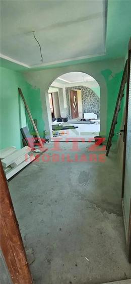 Nou! Ap. 3 cam., S= 76 mp, zona Gara-Caracal! - 9