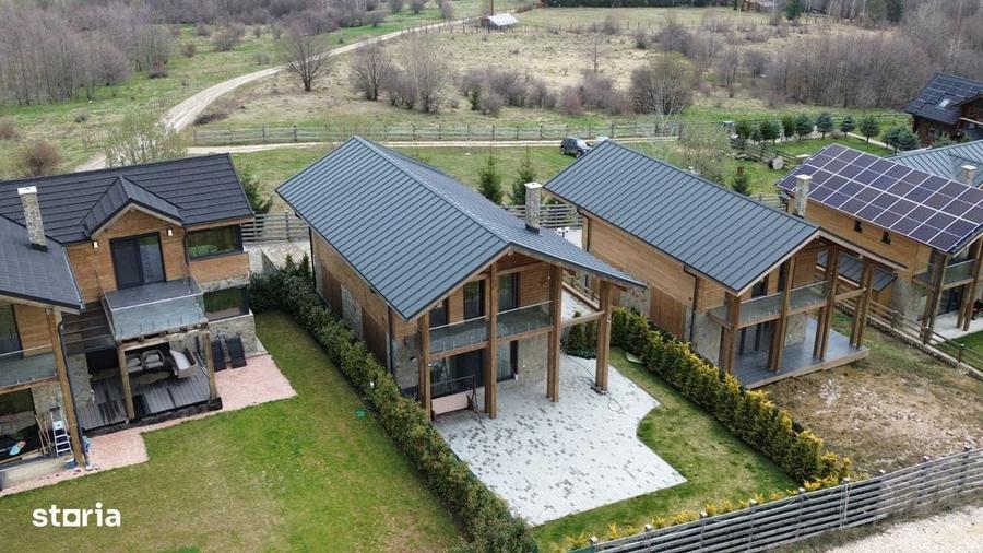 Casă cu 3 camere cu Teren 395 Mp în Central