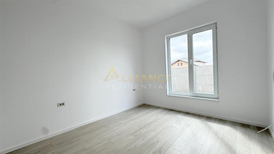 Casa Individuala - 3 camere - 2 bai - 250mp teren - 10