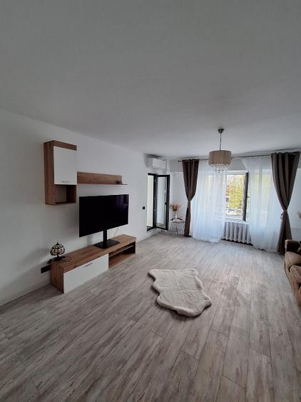 Apartament BUCURESTI /Calea Calarasilor, nr.249, 3 camere -75 € - 1
