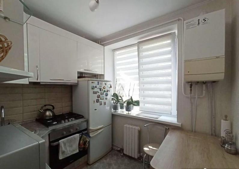 Garsoniera modesta de inchiriat in zona Crangasi - 2