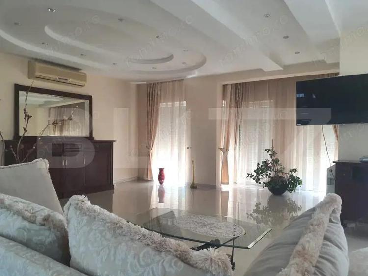 Vila de vanzare, cu 4 camere, 180 mp, zona Fratelia - 5