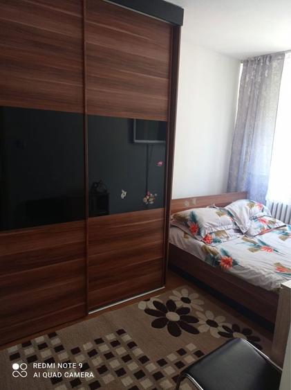 Dau in chirie Apartament cu 2 camere - 4