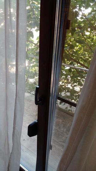 Casă cu 4 camere cu Canalizare în Prelungirea Ghencea