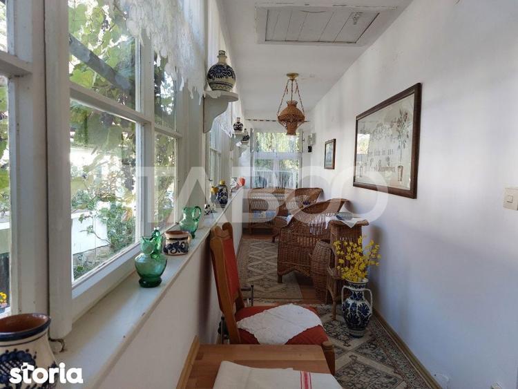 Casa de vanzare cu 2 apartamente separate si teren 500 mp Cisnadioara - 8