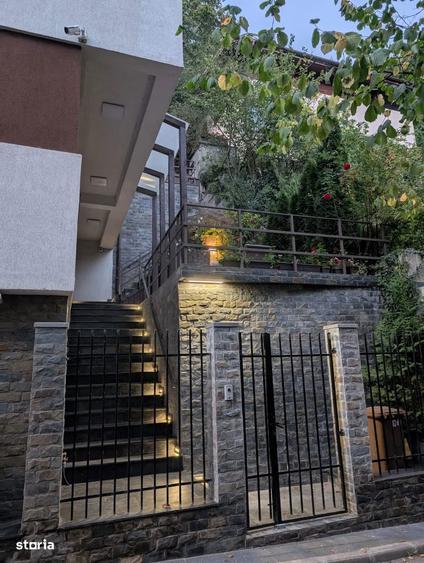 Re?edin?a exclusivista cu panorama spectaculoasa Drumul Poienii, BV - 8