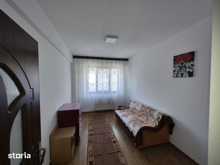 Apartament cu 3 camere openspace zona Cug Aleea Tudor Neculai langa bl - 8