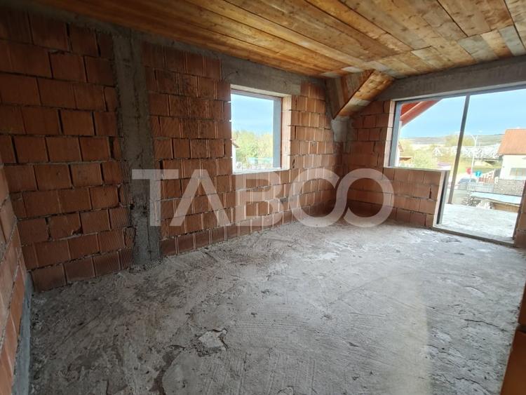 Casa intabulata 5 camere 3 bai - pivnita - terasa - COMISION 0 - 3