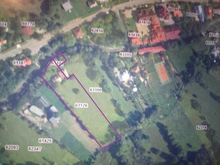 Slanic Moldova - teren intravilan 4050 mp , pret 27 euro/mp - 1