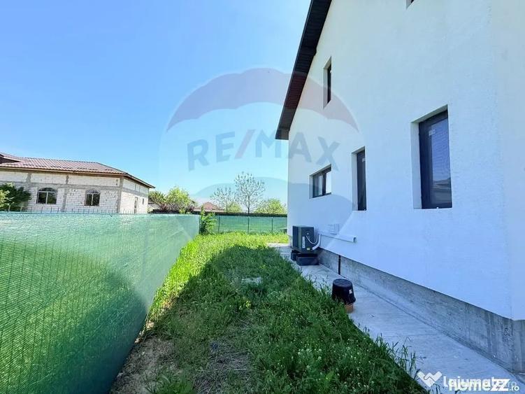 Casă cu 5 camere cu Teren 300 Mp în Cornetu