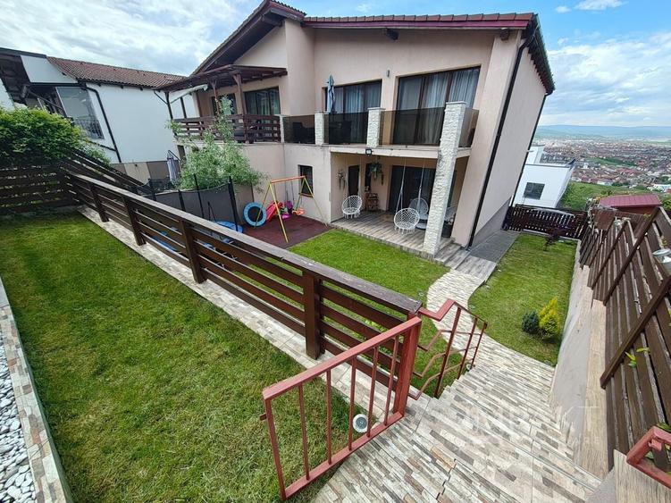 Duplex cu vedere panoramica | Garaj | Zona Narciselor | Vivo - 1