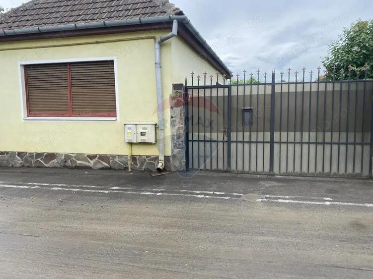 Casa cu poten?ial, situata pe strada Gheorghe Lazar - 8