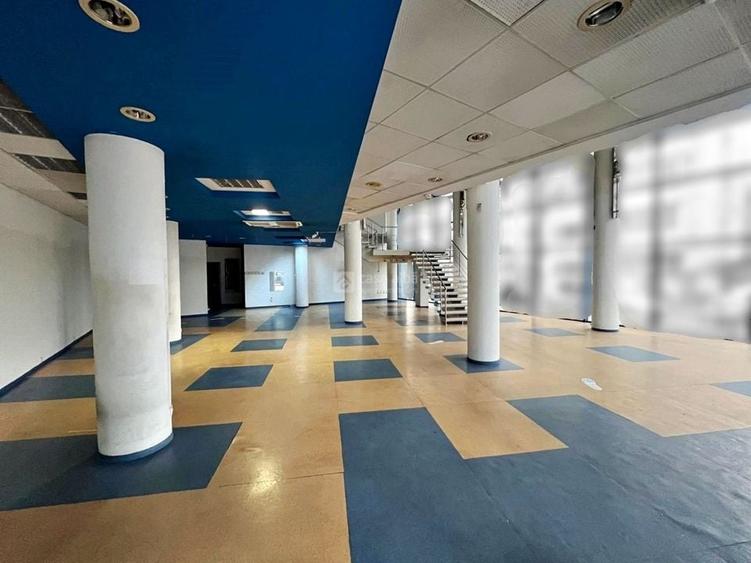 Semicentral - Podu Ros, spatiu comercial Parter + Etaj, amenajat - 6