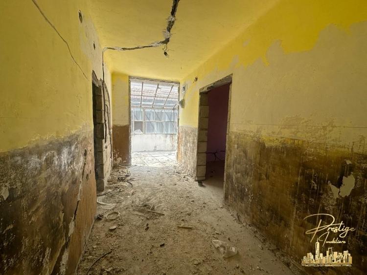 Casa renovabila cu teren generos de 700 mp in zona Garii - Oradea - 27