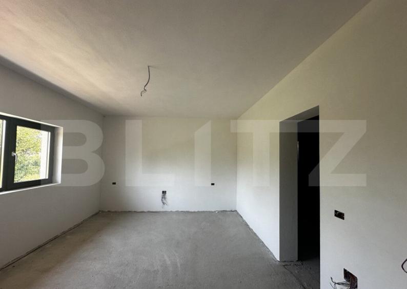 Casa plan parter, zona Narciselor 2 - 8