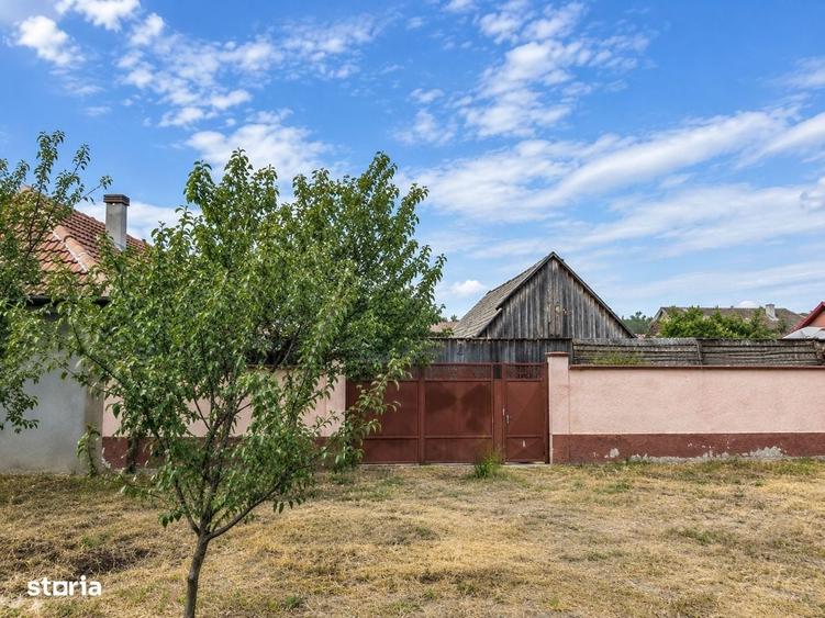 Casă cu 2 camere în Horia