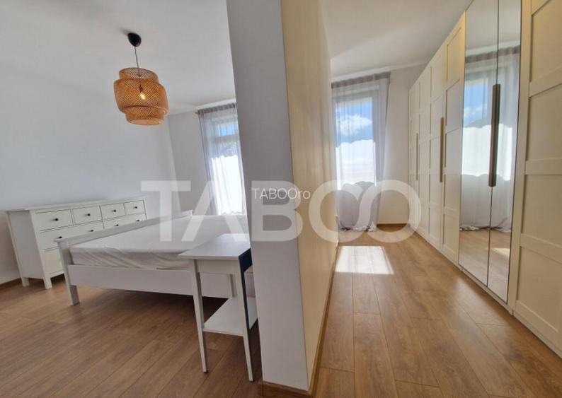 Casa individuala de vanzare cu garaj si teren generos in Sel