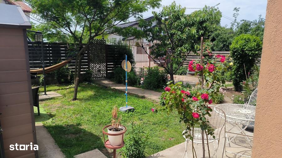 Casă cu 6 camere cu Teren 287 Mp în Joița