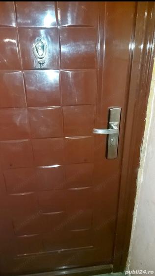 Apartament cu 2 camere decomandat în Rovinari