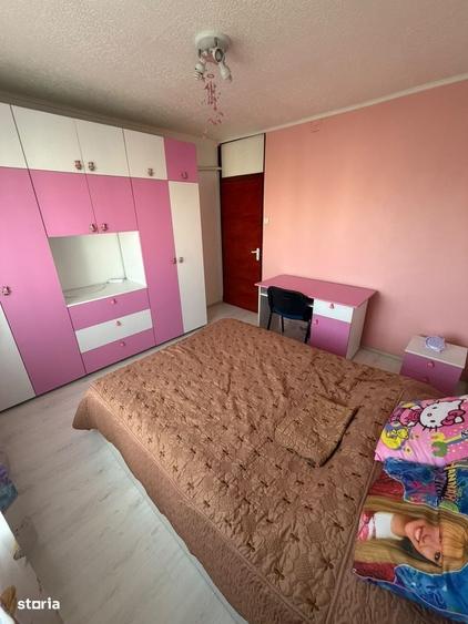 Vanzare apartament 3 camere zona 13 septembrie - 15