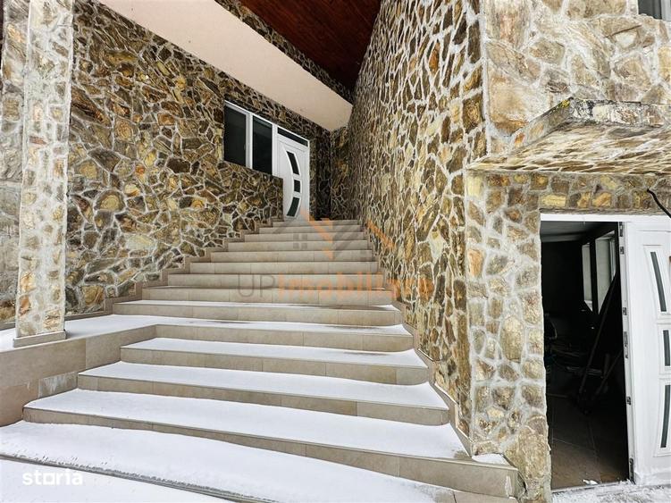 Spațiu comercial, de 955 mp, în Izlaz