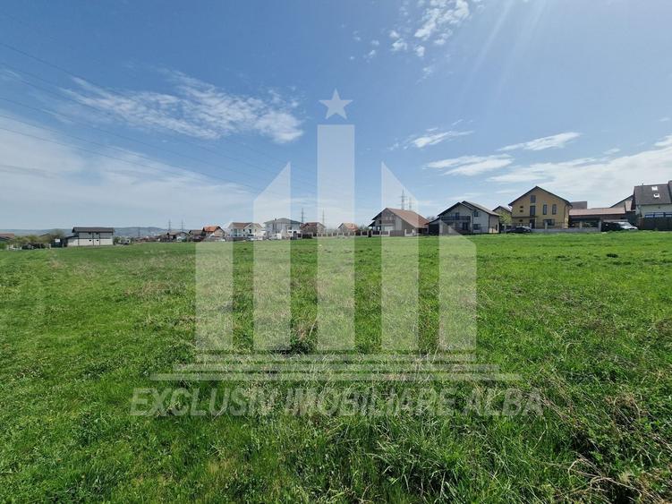 Teren Construcții intravilan de 1148 mp, în Nord-Est