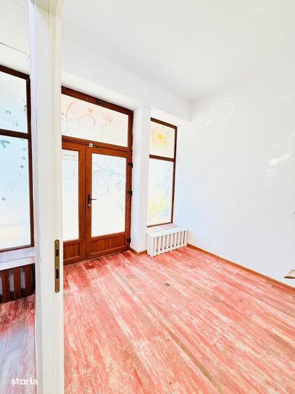 Spațiu comercial, de 80 mp, în Nicolina